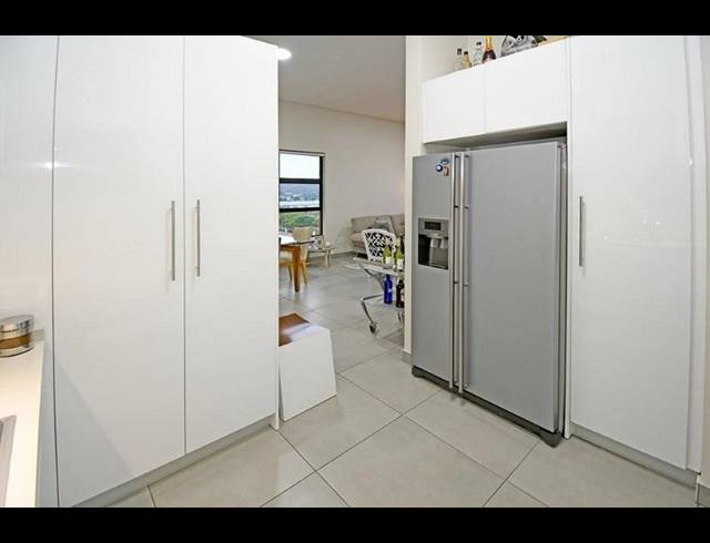 2 BEDROOM PROPERTY TO RENT IN KENSINGTON